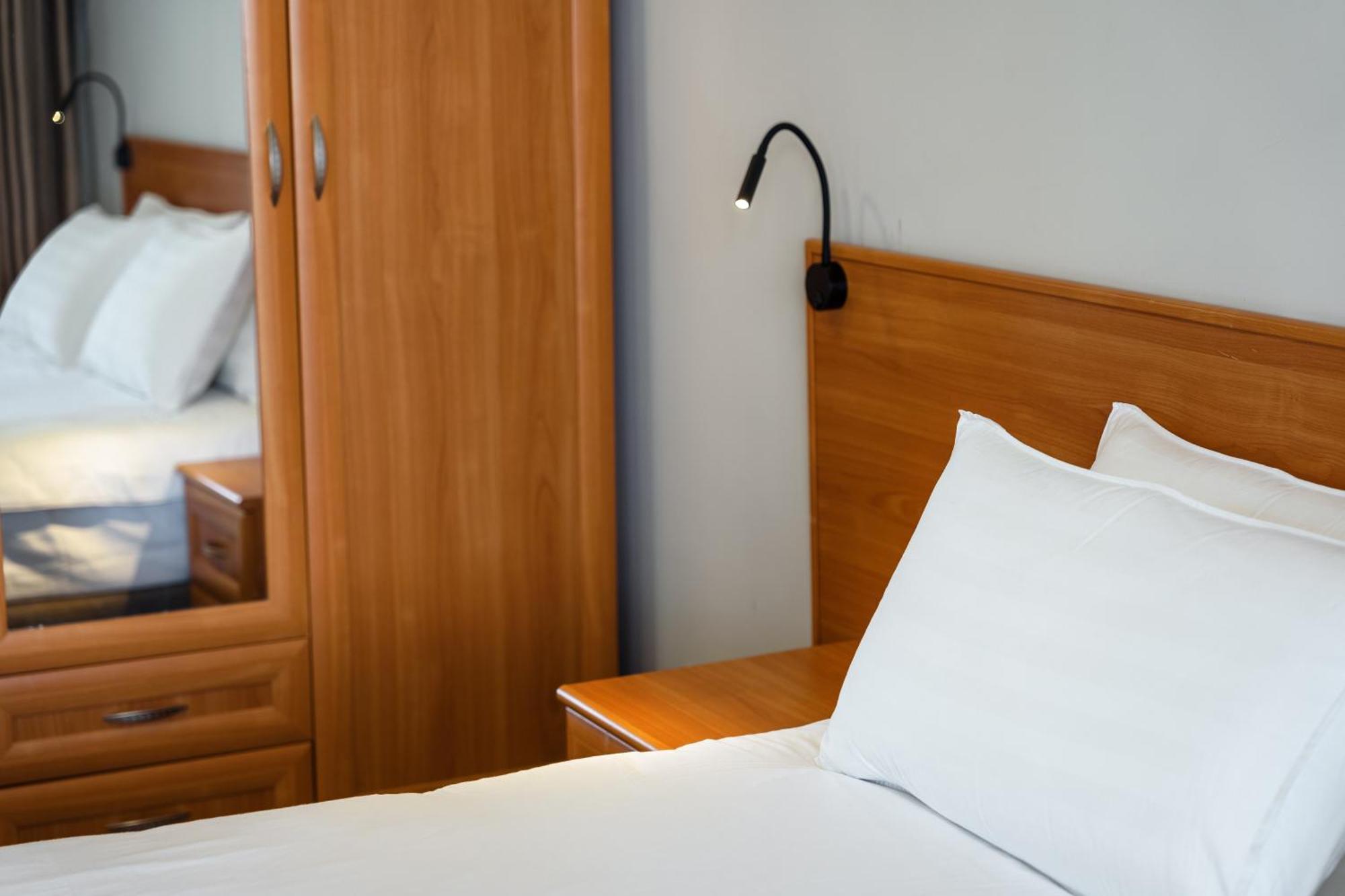 Dolinnka Hotel Cholpon-Ata Exteriör bild